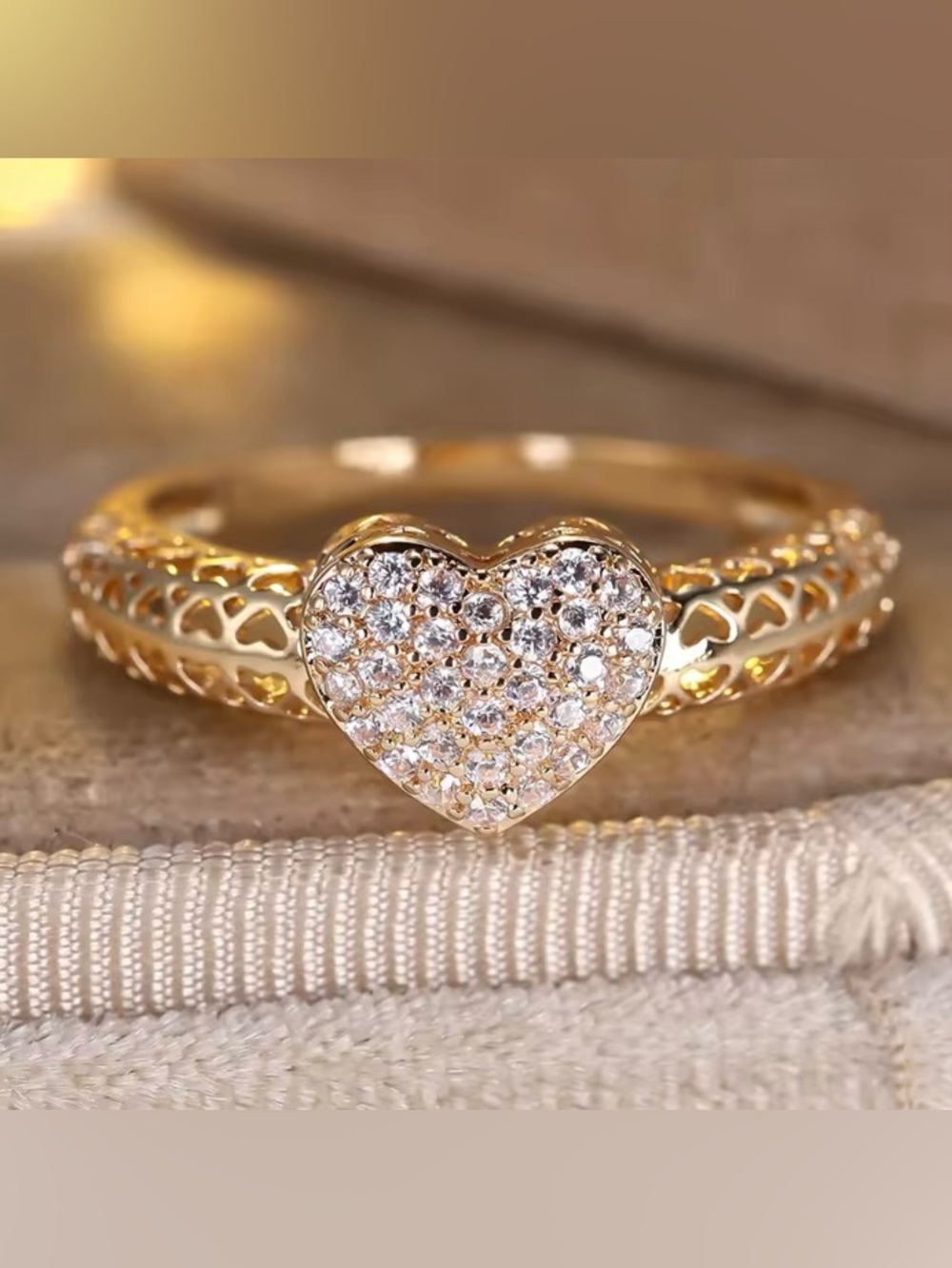 Gold / silver Heart Pavé Ring with Filigree Band Sz 6-10